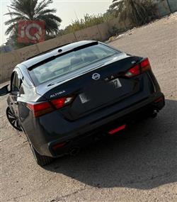 نيسان ألتيما